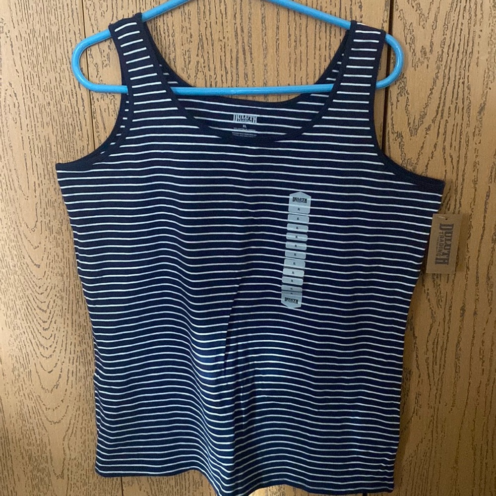 Duluth Trading Women No Yank Tank XL navy stripe brand new!